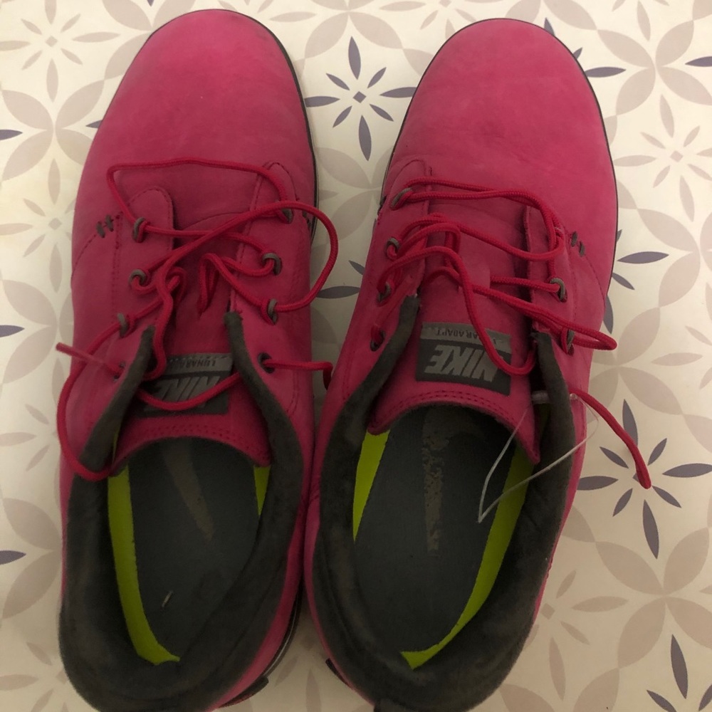 Nike Sneaker